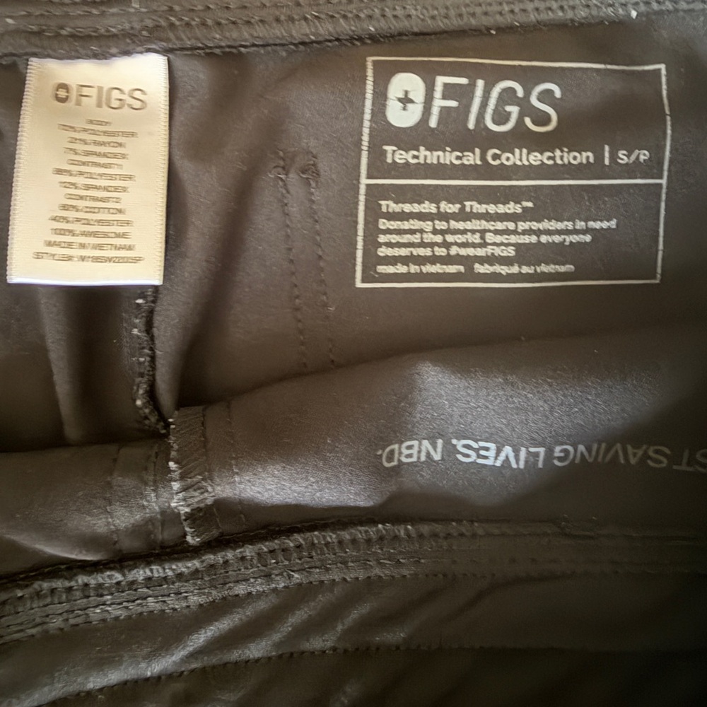 🎀 Figs scrub set in black Catarina Top XS regZamora Joggers S petite 🎀 - Picture 8 of 10